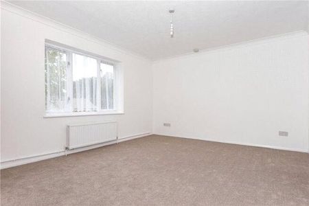 Rosefield Road, Staines-upon-Thames, Surrey, TW18 4QD - Photo 3