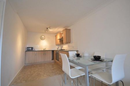 1 Bedroom Apartment Available Arranging tenancy - Photo 4