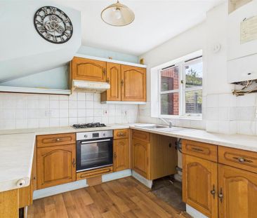 3 bedroom detached house to rent - Photo 3