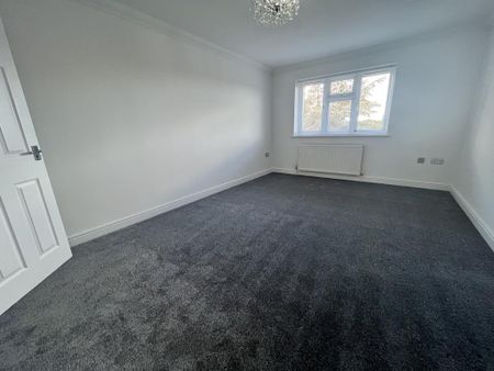 5 bedroom detached house to rent - Photo 3