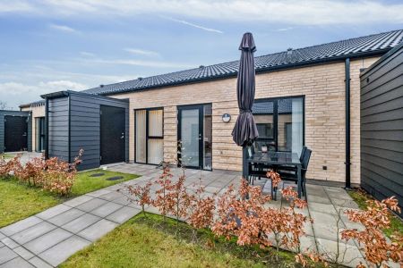 Nyopført 4-værelses rækkehus på Ronjasvej i Vestbjerg - Foto 3