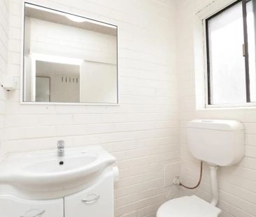 Easy-Care Studio Apartment Close to Chapel Street & Transport! - Photo 2