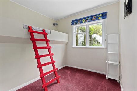 70 Nottingham Street, Karori Wellington 6012 - Photo 5