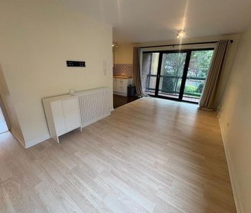 19 Balmoral Court, Belfast, BT9 7GR - Photo 1