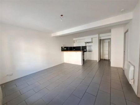 Location appartement 3 pièces - 57.37m² à Saint-symphorien-d'ozon (69360) - Photo 2