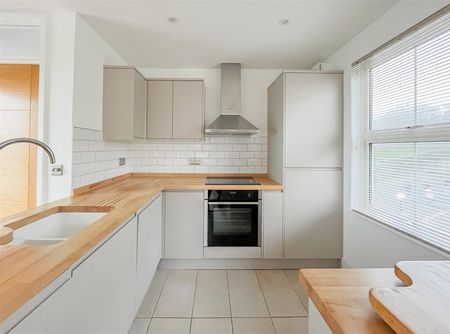 Castle Hill Road, Hastings, TN34 3RA - Photo 5