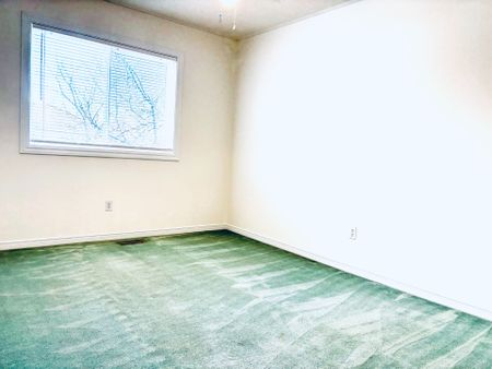 For Lease - 1240 Westview Terrace Unit# 50, Oakville, Ontario - Photo 2