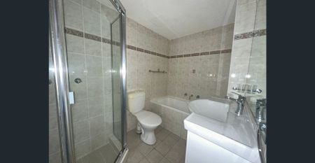 Modern One-Bedroom Plus Study in Ultra-Convenient Hurstville Location - Photo 5