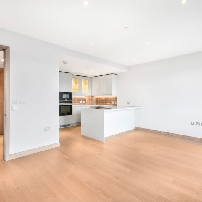 Bellwether Lane London SW18 - Photo 1