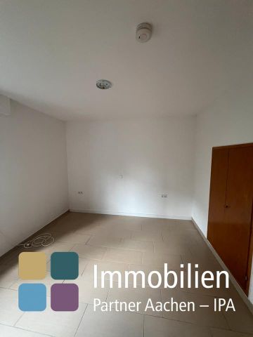 IPA - 2 Zimmer Wohnung mit großer Terrasse und eigener Eingang in Woffelsbach. Anfragen bitte per E-mail. - Photo 2