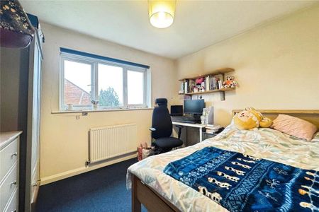 3 bedroom semi-detached house to rent - Photo 4