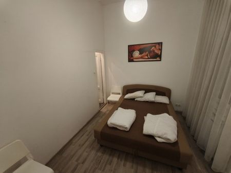 Lovag utca - Fotó 5