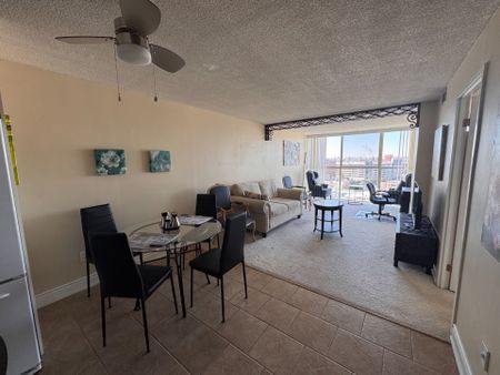 For Lease - 2091 Hurontario Street Unit# 1107, Mississauga, Ontario - Photo 3