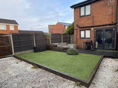 St. Pauls Street, Bury - Photo 3