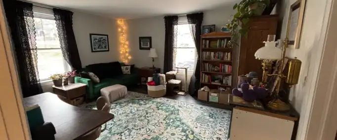 SEMI - DETACHED HOME 2 Bdrm! TONS OF NATURAL LIGHT!!! Avail. NOV 1st or sooner! | 185 Parkhill Road West, Peterborough - Photo 1