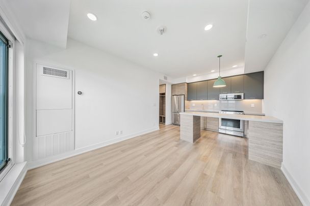 For Lease - 484 Spadina Avenue Unit# 204, Toronto, Ontario - Photo 1