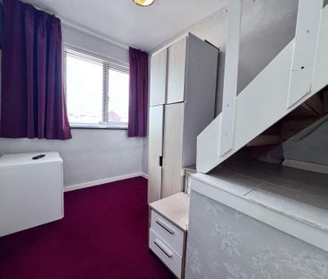 3 bedroom semi-detached house to rent - Photo 6