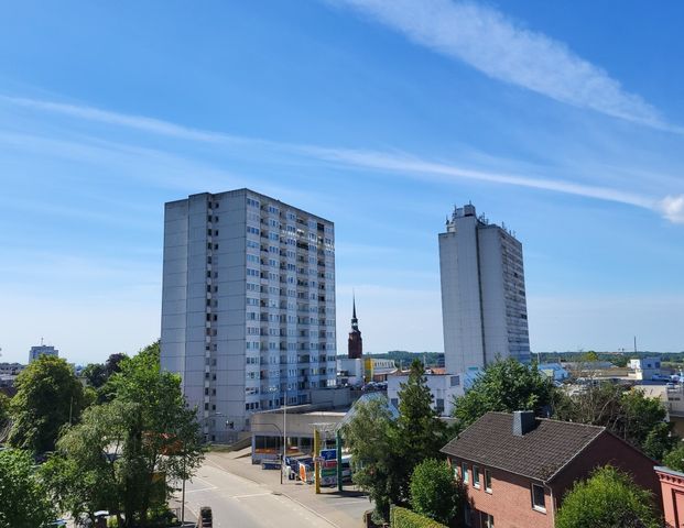 City-Wohnung mit Balkon im Herzen von Itzehoe - Photo 1