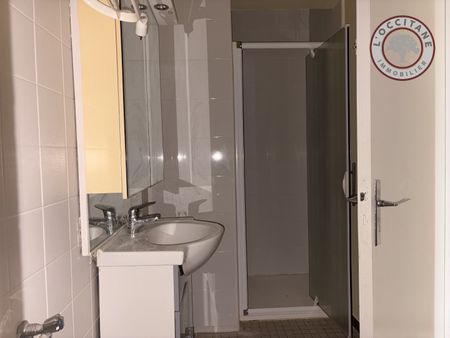 Location Appartement 3 pièces 52m² L ISLE JOURDAIN 32600 - Photo 2