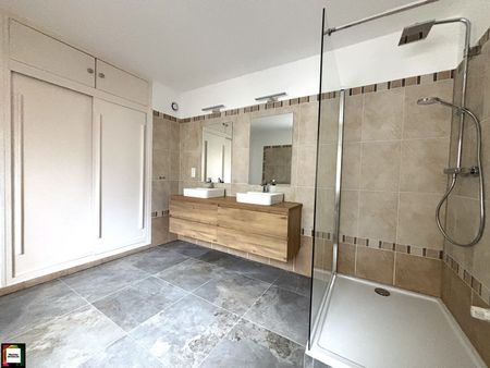 Location Appartement 3 pièces 90m² LONGWY 54400 - Photo 4