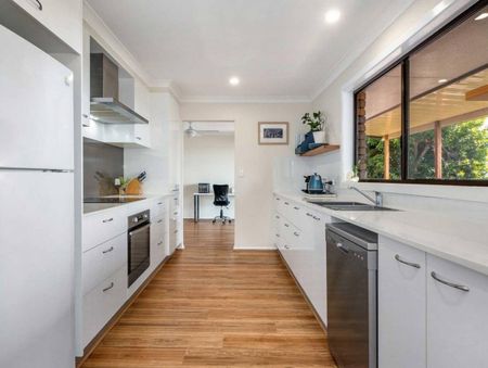 Stylish Beachside Living in Evans Head - Photo 3