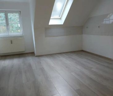 Geräumige 2-Zimmer-Dachgeschoß-Wohnung mit Küchenblock in Thörl zu ... - Foto 5