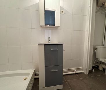 STUDIO 20 m2 – REFAIT A NEUF – en rez-de-chaussée – sur COUR – - Photo 5