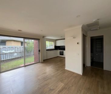 WELL PRESENTED TWO BEDROOM FRONT FACING UNIT! - Photo 2