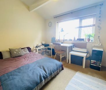 Sinfin Avenue - Photo 1