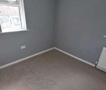 Tennyson Avenue, BL9 - Photo 3