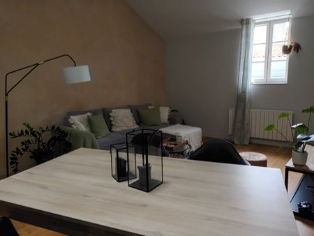 POITIERS CENTRE VILLE T2 de 43.30 m² - Photo 2