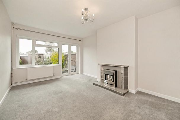 2 bedroom bungalow to rent - Photo 1