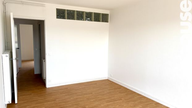 A LOUER F2 Front de Mer - LUC SUR MER - Photo 1