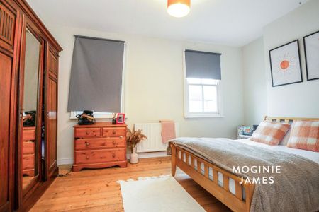 2 bedroom terraced house to rent - Photo 3