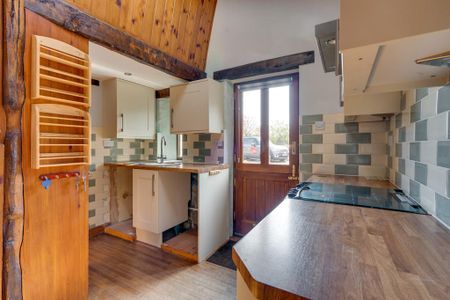 2 bedroom barn conversion to rent - Photo 4