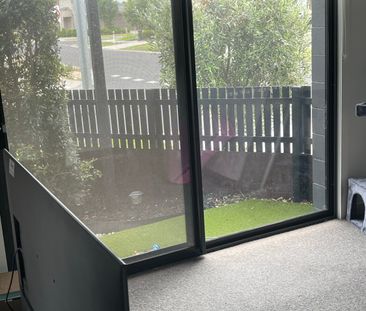 Point Cook - Photo 2