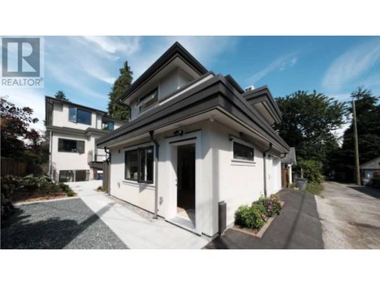 3236 W 35TH AVENUE, Vancouver, British Columbia - Photo 1