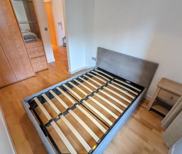 Studio to rent - Photo 6