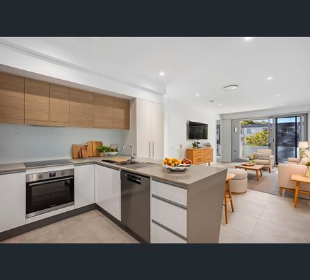 3/23 Heidelberg Street, East Brisbane, Qld 4169 - Photo 2