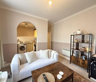 1 bedroom flat to rent - Photo 6