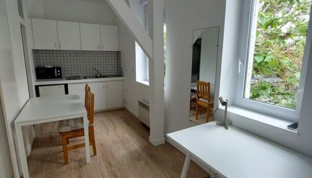 Appartement 1 pièces 28m2 REIMS 510 euros - Photo 3