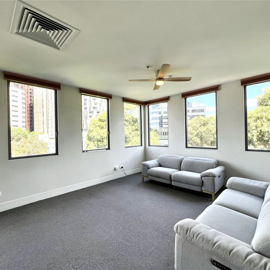 305/221 Sturt Street - Photo 1