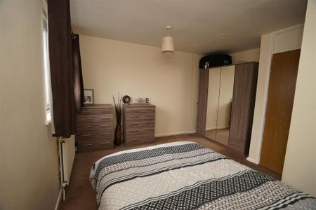 2 bedroom townhouse to rent - Photo 3