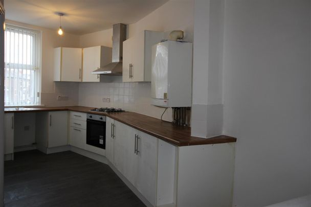 2 Bedroom Flat for Rent - Photo 1