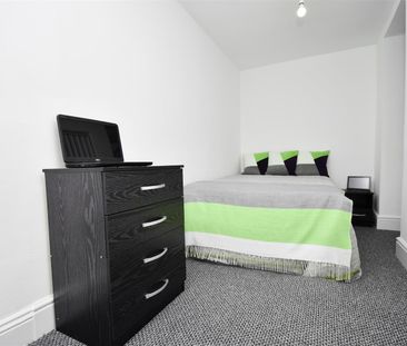 1 bed house share to rent in Towneley Street, Burnley, BB10 - Photo 2