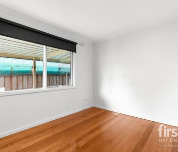 Flattering 2 Bedroom Unit!! - Photo 5