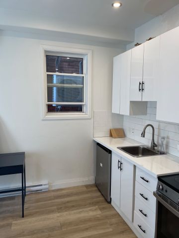 For Lease - 66 Wellington Street Unit# 102, Hamilton, Ontario - Photo 3