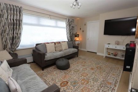10 Cairnmore Avenue, Laurel Hill Road, Lisburn, BT28 2DW - Photo 3