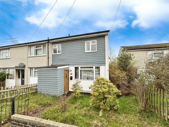 3 bedroom end of terrace house to rent - Photo 1