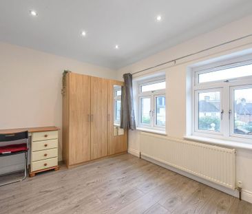 4 bedroom detached house to rent - Photo 1